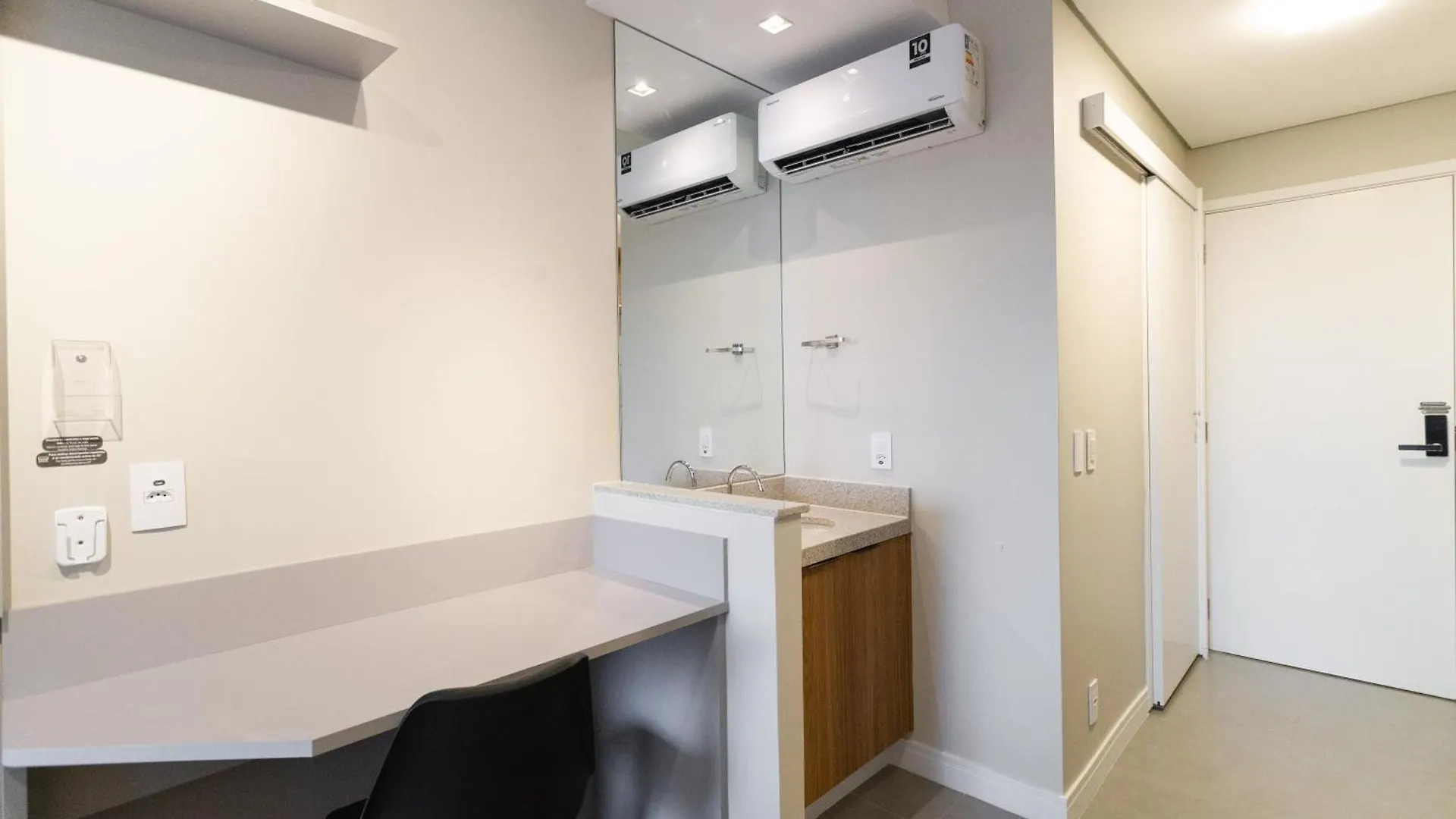 Co.Next Liberdade - Studios Por Temporada São Paulo